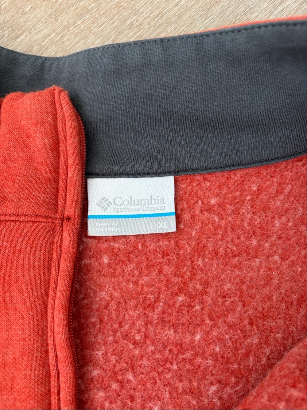 Columbia Men's Half-Zip Pullover Sweater - Picture 4 of 4